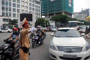 Giao thông Hà Nội thay đổi thế nào khi Việt Nam đá với UAE, Thái Lan?