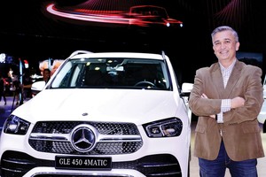 Mercedes-benz Vietnam giới thiệu thế hệ GLE đẳng cấp vượt trội