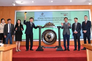 Nghi thức đánh cồng.