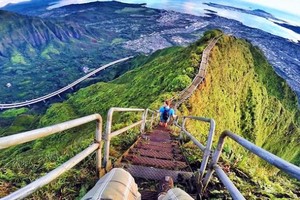 'Bậc thang lên thiên đường' ở Hawaii