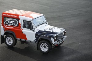 Được thành lập vào năm 1985, Bowler đi tiên phong trong việc sản xuất những chiếc xe cạnh tranh chuyên dụng ở Anh và đã đạt được thành công trong các sự kiện đua xe địa hình quốc tế.