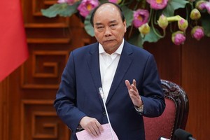 Thủ tướng Nguyễn Xuân Phúc: Phòng, chống dịch với tinh thần bảo vệ sức khỏe người dân là quan trọng nhất. Ảnh: VGP.