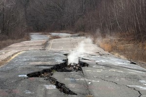 Ngọn lửa cháy suốt 60 năm bên dưới thị trấn Mỹ