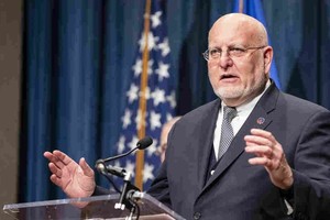 Giám đốc CDC Robert Redfield (Ảnh: Getty).