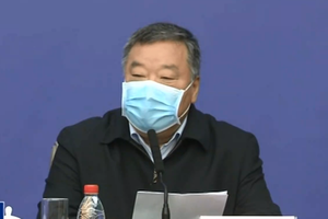 Ông Lương Vạn Niên, quan chức Ủy ban Y tế và Sức khỏe Quốc gia Trung Quốc. Ảnh: CCTV.