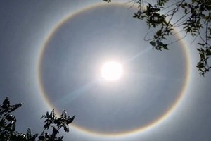 Hào quang tròn xuất hiện trong tiết trời -43°C