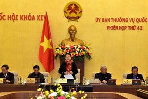 Phiên họp thứ 42 của Ủy ban Thường vụ Quốc hội.
