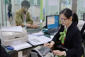 Vietcombank ước tính, số tiền giảm lãi suất cho doanh nghiệp ước khoảng 300-450 tỷ đồng.