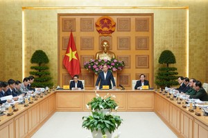 Thủ tướng Nguyễn Xuân Phúc chủ trì cuộc họp. (Ảnh: Báo Chính phủ).