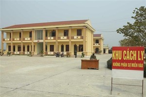 An ninh được thắt chặt tại khu vực cách ly. Ảnh minh họa. (Ảnh: Phan Tuấn Anh/TTXVN).