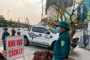 Khu vực cách ly nhiều người tại Khách sạn Bưu điện, tỉnh Quảng Ninh. (Ảnh: Thuỳ Giang/Vietnam+).