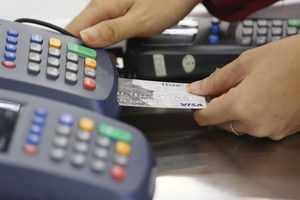 Thận trọng làn sóng vỡ nợ tín dụng cá nhân do dịch Covid-19