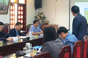 Ban quản lý Dự án MBG Group báo cáo về ý tưởng đầu tư dự án với các sở ban, ngành tỉnh Hòa Bình.