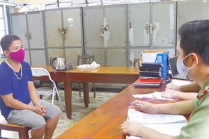 Đối tượng Phạm Văn Hải làm việc tại cơ quan công an. (Nguồn: Công an huyện Phú Bình).