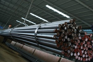 Chính phủ đẩy mạnh đầu tư công, dự báo các nhóm ngành hưởng lợi