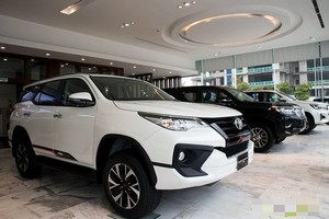 Xe nhập về Việt Nam suy giảm hơn 50% về lượng do dịch Covid-19, giá xe nhập bình quân tăng hàng trăm triệu đồng.