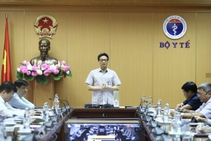 Phó Thủ tướng Vũ Đức Đam, Trưởng Ban chỉ đạo phát biểu. (Ảnh: Minh Quyết/TTXVN).