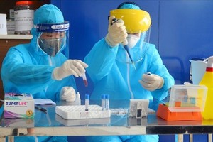 Chiều 10/5: Việt Nam không ghi nhận ca nhiễm Covid-19 mới, các chuyên gia nhận định chưa thể ghép phổi cho bệnh nhân 91