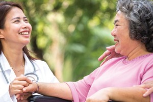 Đời sống người dân cải thiện, kéo theo nhu cầu về chăm sóc sức khỏe ngày một tăng.