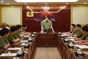 Thứ trưởng Bùi Văn Nam làm việc với Công an tỉnh Thanh Hóa.