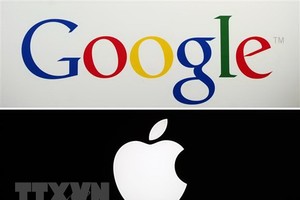 Biểu tượng Google và Apple. (Ảnh: AFP/TTXVN).