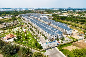 Nhà + Đất + Sổ hồng luôn là kênh cất trữ tài sản an toàn theo tâm lý của đa số người Việt.