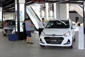 Thị trường ô tô liên tục biến động trước các thông tin về việc giảm 50% lệ phí trước bạ.