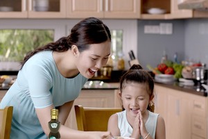 Cần bổ sung dinh dưỡng thông qua chế độ ăn hợp lý.