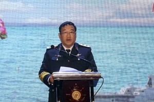 Phó Đô đốc Phạm Hoài Nam, Ủy viên Ban Chấp hành Trung ương Đảng, Ủy viên Quân ủy Trung ương, Tư lệnh Hải quân. Ảnh: Báo Hải Quân.