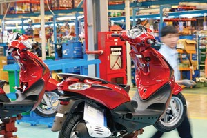 Sản xuất tại Nhà máy Piaggio Việt Nam (Khu công nghiệp Bình Xuyên, Vĩnh Phúc). Ảnh: Đức Thanh.