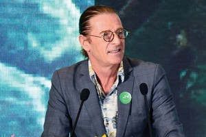 Chính phủ và người dân đều cần thị trường chứng khoán phát triển