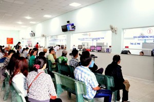 TP.HCM lập thêm 1 tổ đăng ký xe ô tô hỗ trợ đăng ký xe trực tuyến.