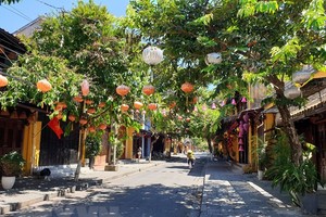 Phố cổ Hội An vắng du khách ngày 28/7/2020. (Ảnh: Trịnh Bang Nhiệm/TTXVN).