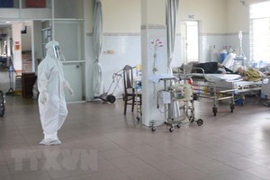 Phòng tiếp nhận bệnh nhân có dấu hiệu nhiễm virus SARS-CoV-2. (Ảnh: Văn Dũng/TTXVN).