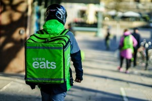 Uber Eats trở thành trụ cột của Uber trong mùa dịch COVID-19. (Ảnh: ITC).