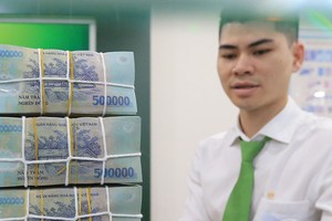 Dư nợ cho vay trung - dài hạn nhiều ngân hàng tăng mạnh trong nửa đầu năm nay.