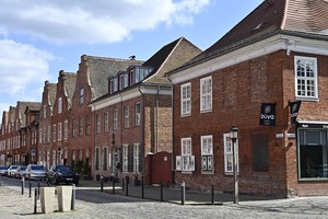 Các cửa hàng đóng cửa do dịch COVID-19 tại Potsdam, Đức ngày 4/4. (Ảnh: AFP/TTXVN).