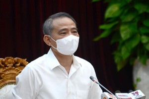 Bí thư Thành ủy Đà Nẵng Trương Quang Nghĩa phát biểu chỉ đạo cuộc họp. (Ảnh: Quốc Dũng/TTXVN).