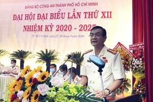 Đại tá Lê Hồng Nam, Giám đốc CATP được bầu giữ chức vụ Bí Thư Đảng ủy Công an TPHCM.