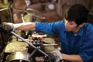 Chính sách hỗ trợ và cam kết của doanh nghiệp