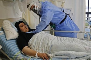 Bệnh nhân được chăm sóc tại bệnh viện ở Kfar Saba, Israel ngày 9/9. Ảnh: AFP.