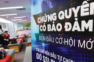 Từ đầu tháng 9 đến ngày 2/10, số chứng quyền tăng giá chiếm quá nửa, trong đó đa số tăng trên 50%. Ảnh: Dũng Minh.