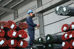 Doanh nghiệp thép vẫn đối mặt với nhiều khó khăn, nhất là giá nguyên liệu đầu vào tăng cao. Ảnh: Dũng Minh.