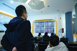 Thị trường chứng khoán vào vùng khó lãi