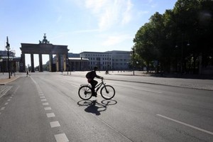 Đức đã bán phong tỏa từ 2 tuần qua để ngăn Covid-19 (Ảnh: DW).