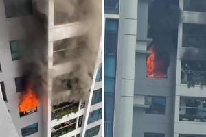 Hà Nội: Cháy tại tầng 29 chung cư Goldmark City, hàng trăm người bỏ chạy