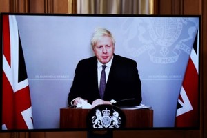 Thủ tướng Anh Boris Johnson thông báo gỡ lệnh phong tỏa.
