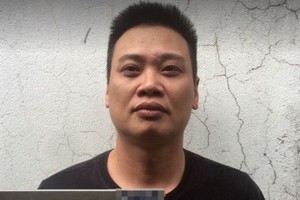 Đối tượng Đỗ Bính sau khi bị bắt.