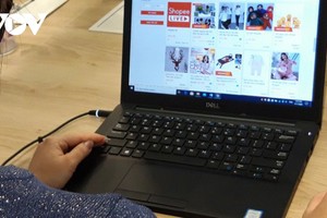 Đẩy mạnh chuyển đổi số đặt mục tiêu 35 tỷ USD doanh số mua bán trực tuyến.
