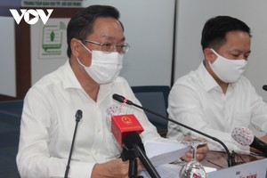 Ông Nguyễn Tấn Bỉnh, Giám đốc Sở Y tế TPHCM nói trách nhiệm quản lý thuộc về Vietnam Airlines.